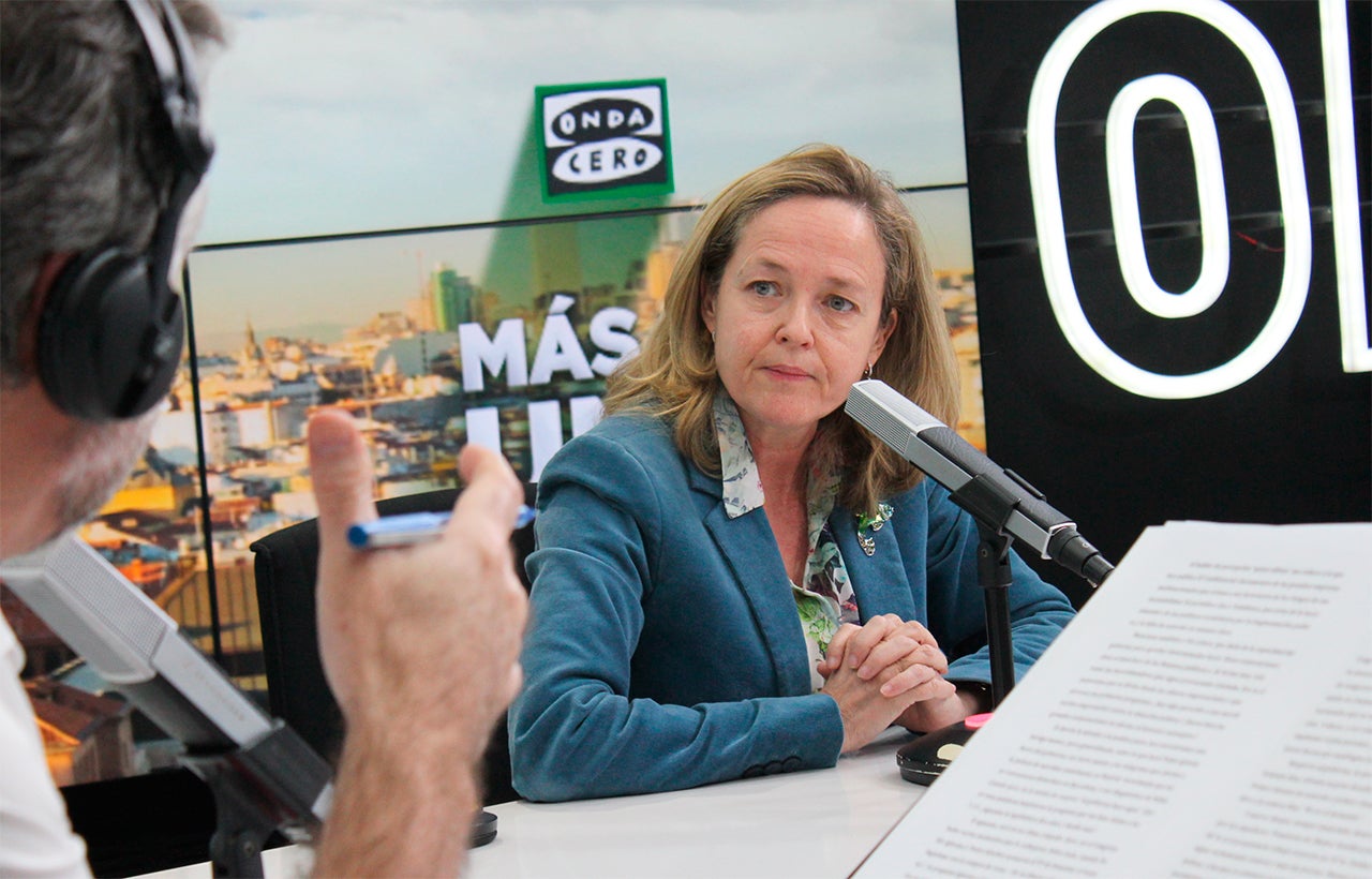 VÍDEO de la entrevista completa de Carlos Alsina con Nadia Calviño VÍDEO de la entrevista completa de Carlos Alsina con Nadia Calviño