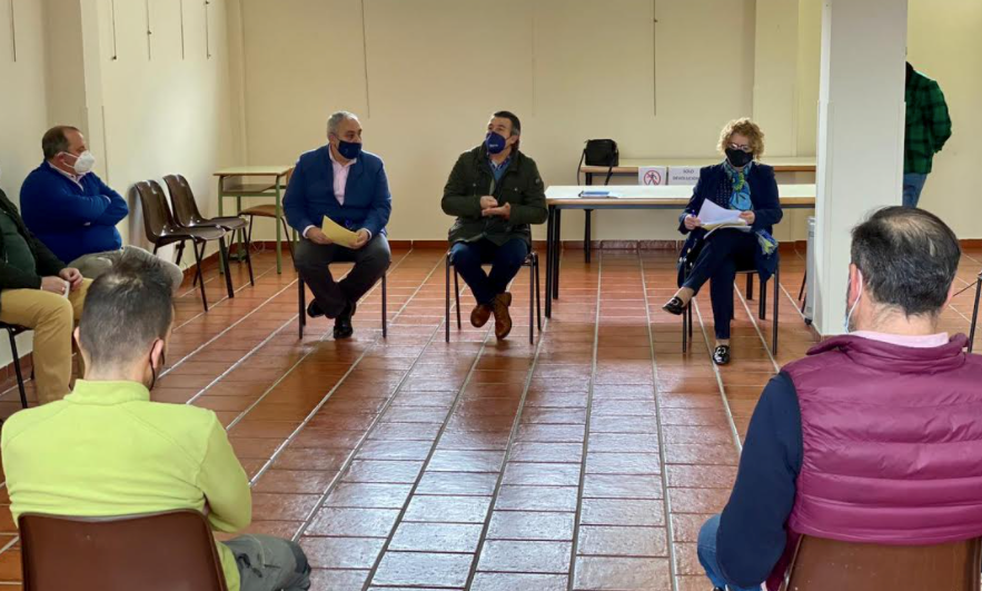 El PP pide a la Consejería que se implique en buscar una solución para poder contratar más personal en la escuela 0-3 de Posada de Llanes El PP pide a la Consejería que se implique en buscar una solución para poder contratar más personal en la escuela 0-3 de Posada de Llanes
