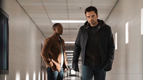 Los actores Anthony Mackie y Sebastian Stan, en una imagen promocional de 'Falcon y el Soldado de Invierno'