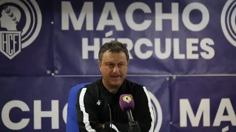 Manolo Díaz, entrenador del Hércules. Manolo Díaz, entrenador del Hércules.