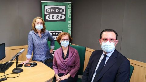 Elka Dimitrova, Ana Reguera y Alejandro S&aacute;enz de San Pedro