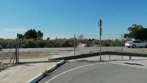 El Pleno aprueba una moción consensuada que refleja la solicitud de cerca de 500 personas que piden que se contemple la comunicación perdida carretera