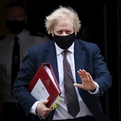 Boris Johnson se vacuna con Astrazeneca y vuelve a recalcar la seguridad Boris Johnson se vacuna con Astrazeneca y vuelve a recalcar la seguridad