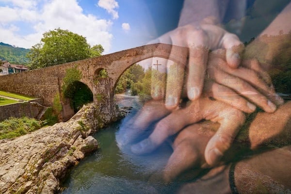 José M. González Castro: "Con el buen hacer de todo el concejo de Cangas de Onís, conseguiremos salir más pronto que tarde de este bache" José M. González Castro: "Con el buen hacer de todo el concejo de Cangas de Onís, conseguiremos salir más pronto que tarde de este bache"