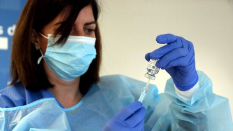 La vacuna d&rsquo;AstraZeneca es tornar&agrave; a posar a partir de dimecres vinent.