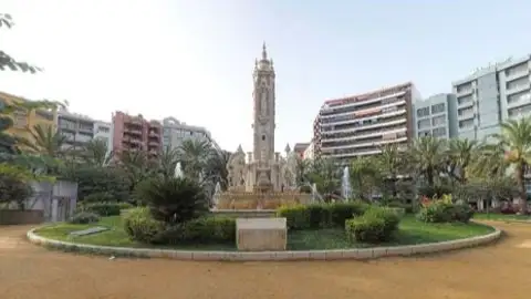 Fuente de la plaza de Los Luceros