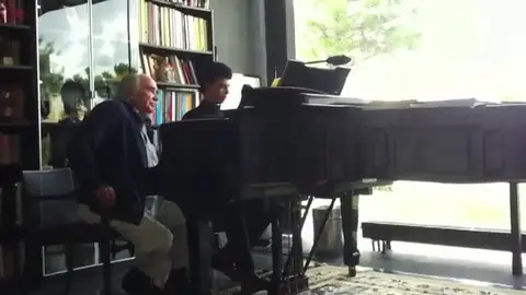 Adriana, hija de Antón García Abril: "Para él la música ha sido su vida y su pasión" Adriana, hija de Antón García Abril: "Para él la música ha sido su vida y su pasión"
