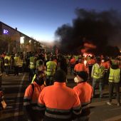 Seguimiento total en la primera jornada de huelga en Pilkington Sagunto