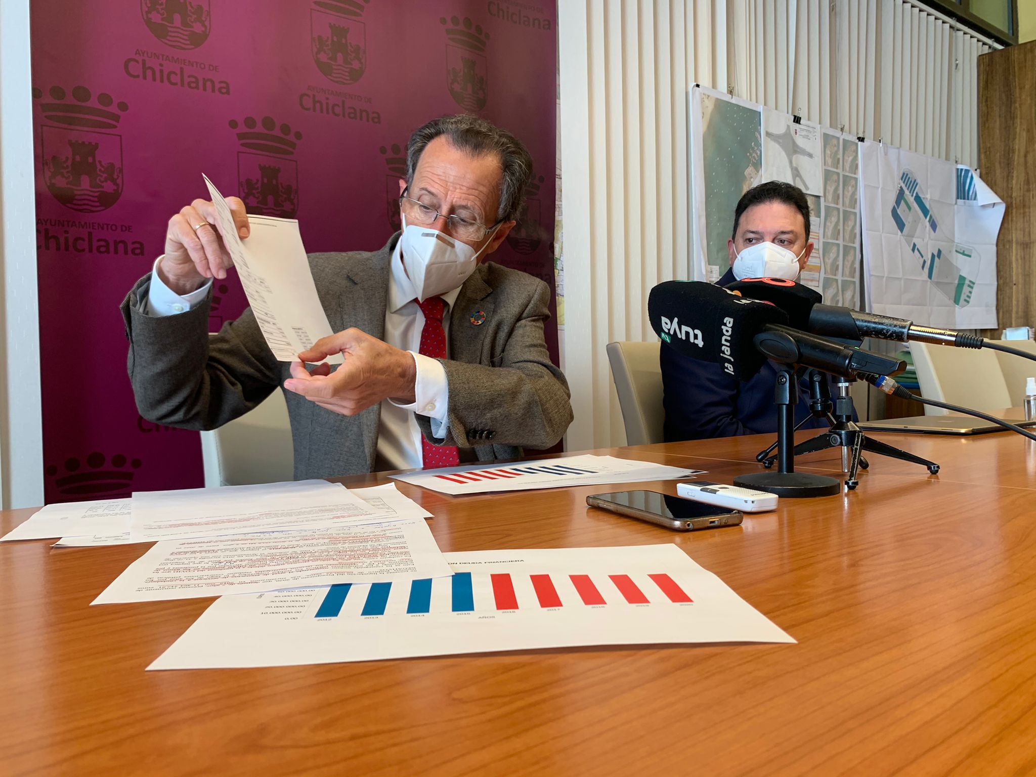 El Ayuntamiento reduce la deuda en cinco años en 23,3 millones de euros El Ayuntamiento reduce la deuda en cinco años en 23,3 millones de euros