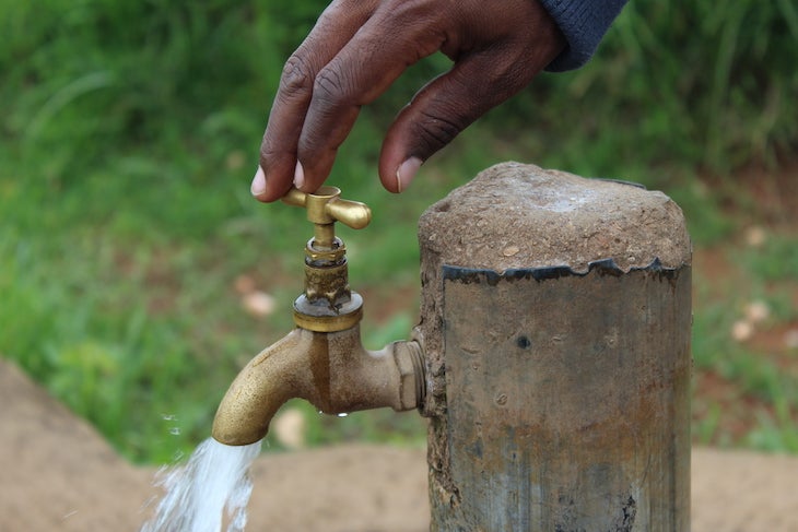 Contraparte - No corre el agua igual para millones de personas Contraparte - No corre el agua igual para millones de personas