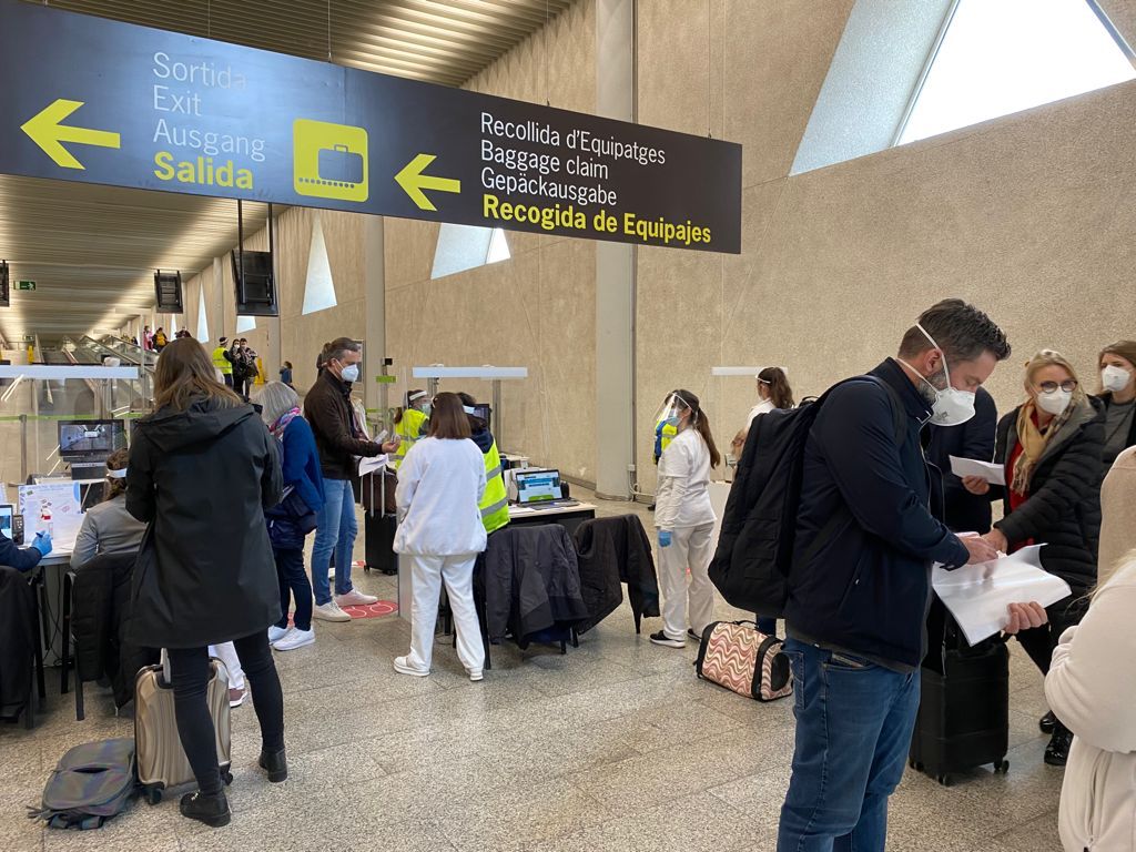 El Govern prorroga los controles sanitarios a los viajeros nacionales hasta el 31 de julio El Govern prorroga los controles sanitarios a los viajeros nacionales hasta el 31 de julio