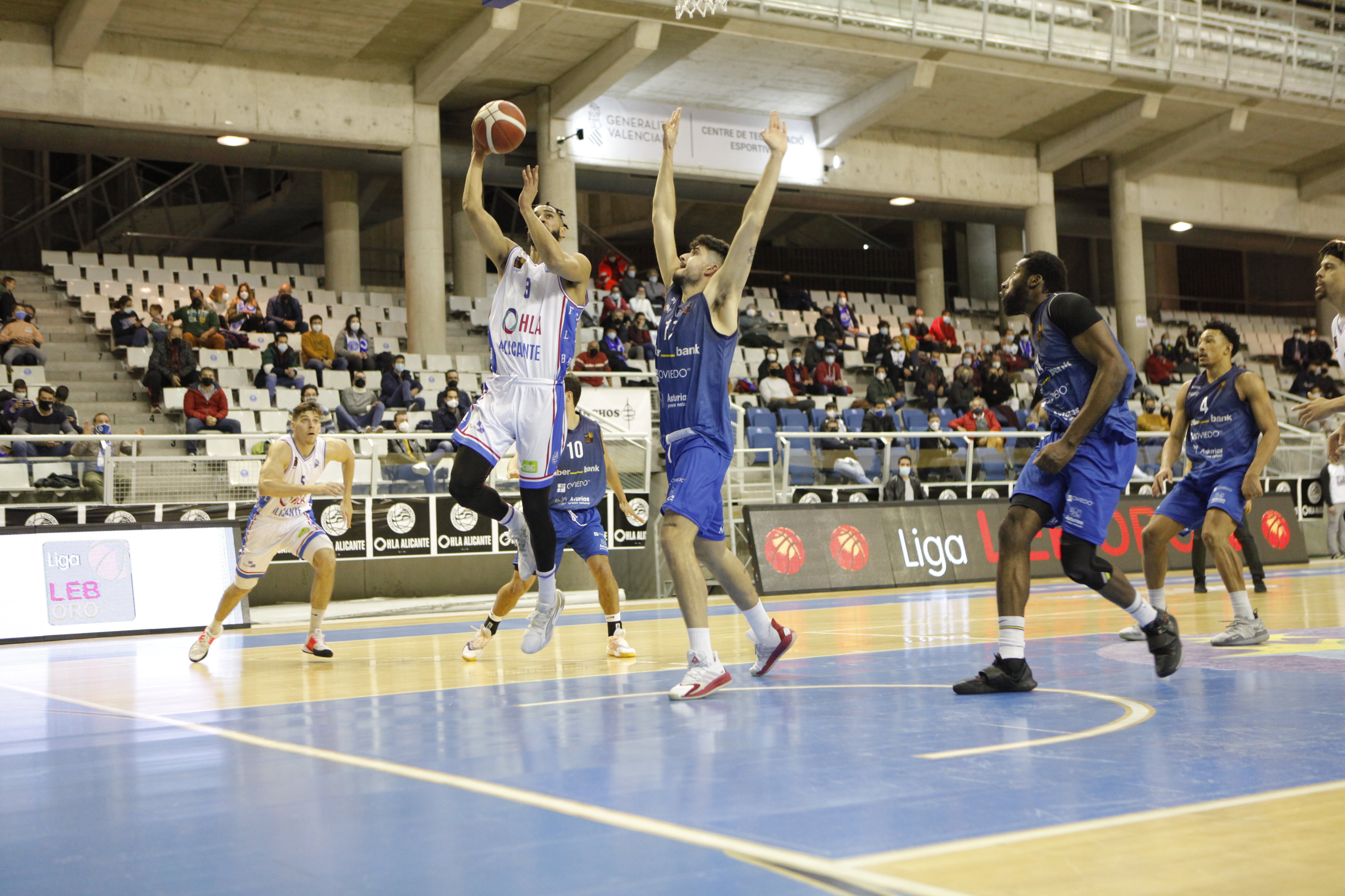 El HLA Alicante cae en un final cruel frente a Liberbank Oviedo (84-85) El HLA Alicante cae en un final cruel frente a Liberbank Oviedo (84-85)