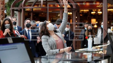 Elecciones Madrid 2021: Isabel D&iacute;az Ayuso pide explicaciones por carta a Nadia Calvi&ntilde;o por el bloqueo de ayudas a pymes y aut&oacute;nomos