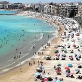 El dispositivo contará con unos 25 socorristas que ofrecerán sus servicios en la playa de La Mata, Los Locos, El Cura y Los Náufragos, en horario ininterrumpido de 11:00 a 19:00 horas El dispositivo contará con unos 25 socorristas que ofrecerán sus servicios en la playa de La Mata, Los Locos, El Cura y Los Náufragos, en horario ininterrumpido de 11:00 a 19:00 horas