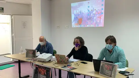 Instantes de la presentación del informe en Cádiz Instantes de la presentación del informe en Cádiz