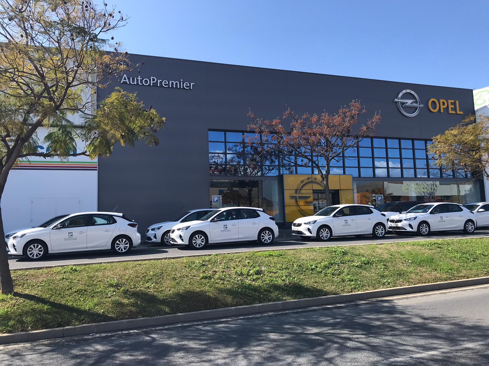 El Instituto Municipal de la Vivienda incorpora nuevos vehículos eléctricos para una Málaga más sostenible El Instituto Municipal de la Vivienda incorpora nuevos vehículos eléctricos para una Málaga más sostenible