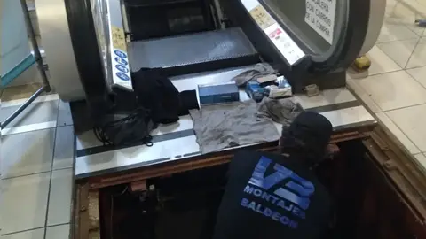 Reparación de una escalera del Mercado Central Reparación de una escalera del Mercado Central