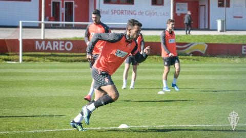 Entrenamiento del Sporting de Gij&oacute;n en Mareo