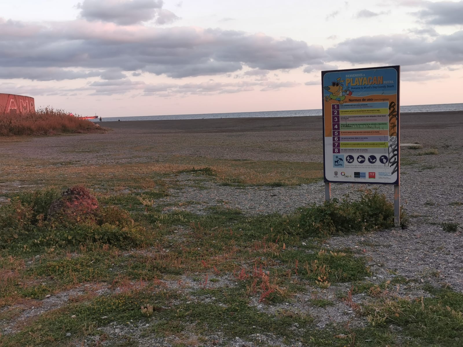 Fallece un varón mientras buceaba en aguas próximas a Motril Fallece un varón mientras buceaba en aguas próximas a Motril