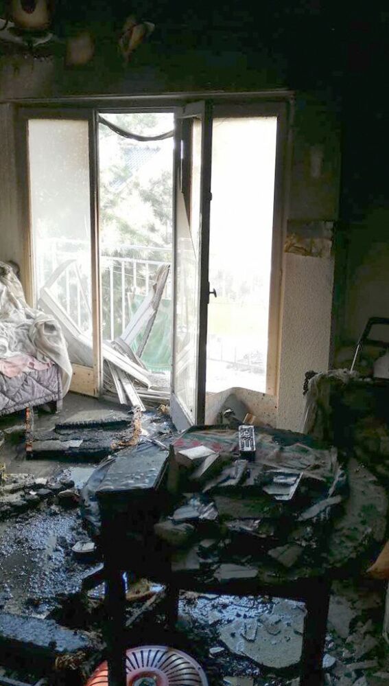 Vivienda en la que se ha producido el incendio en Santa Pola.