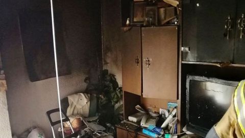 Vivienda en la que se ha producido el incendio en Santa Pola.