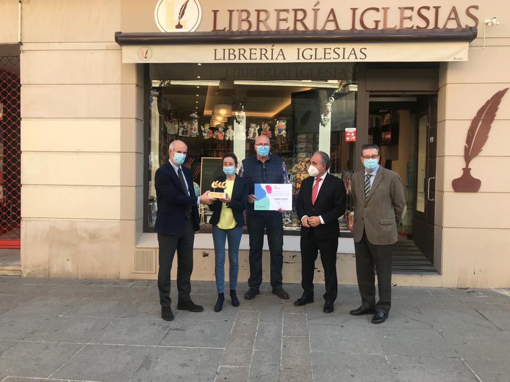 La Junta entrega la distinción provincial a la ‘Librería Iglesias’ de los “XIII Premios de Comercio Tradicional de Castilla y León” La Junta entrega la distinción provincial a la ‘Librería Iglesias’ de los “XIII Premios de Comercio Tradicional de Castilla y León”