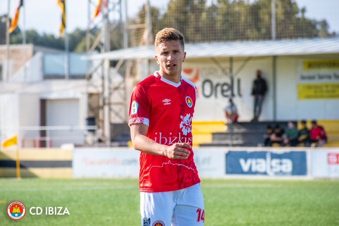 Gianluca Simeone: "El apellido pesó mucho de pequeño pero me hice fuerte y dejó de pesar" Gianluca Simeone: "El apellido pesó mucho de pequeño pero me hice fuerte y dejó de pesar"