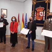 Los galardonados junto a María Ángeles Herreros Los galardonados junto a María Ángeles Herreros