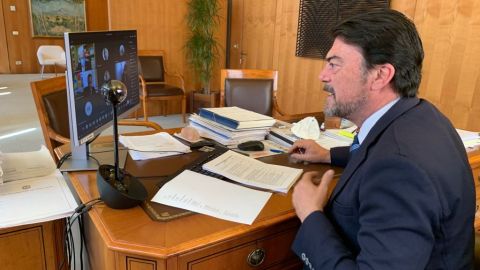 El alcalde Luis Barcala en el pleno de hoy El alcalde Luis Barcala en el pleno de hoy