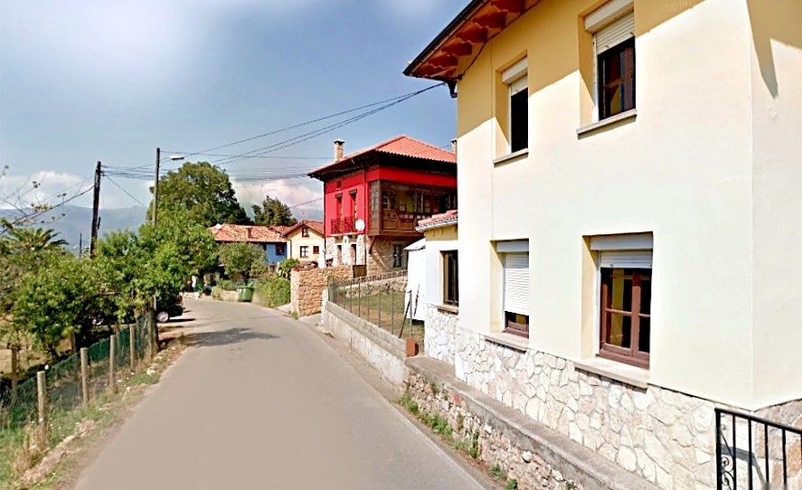 La Asociación de Vecinos de Arenes se lleva el Premio Pueblo Ejemplar de Parres La Asociación de Vecinos de Arenes se lleva el Premio Pueblo Ejemplar de Parres