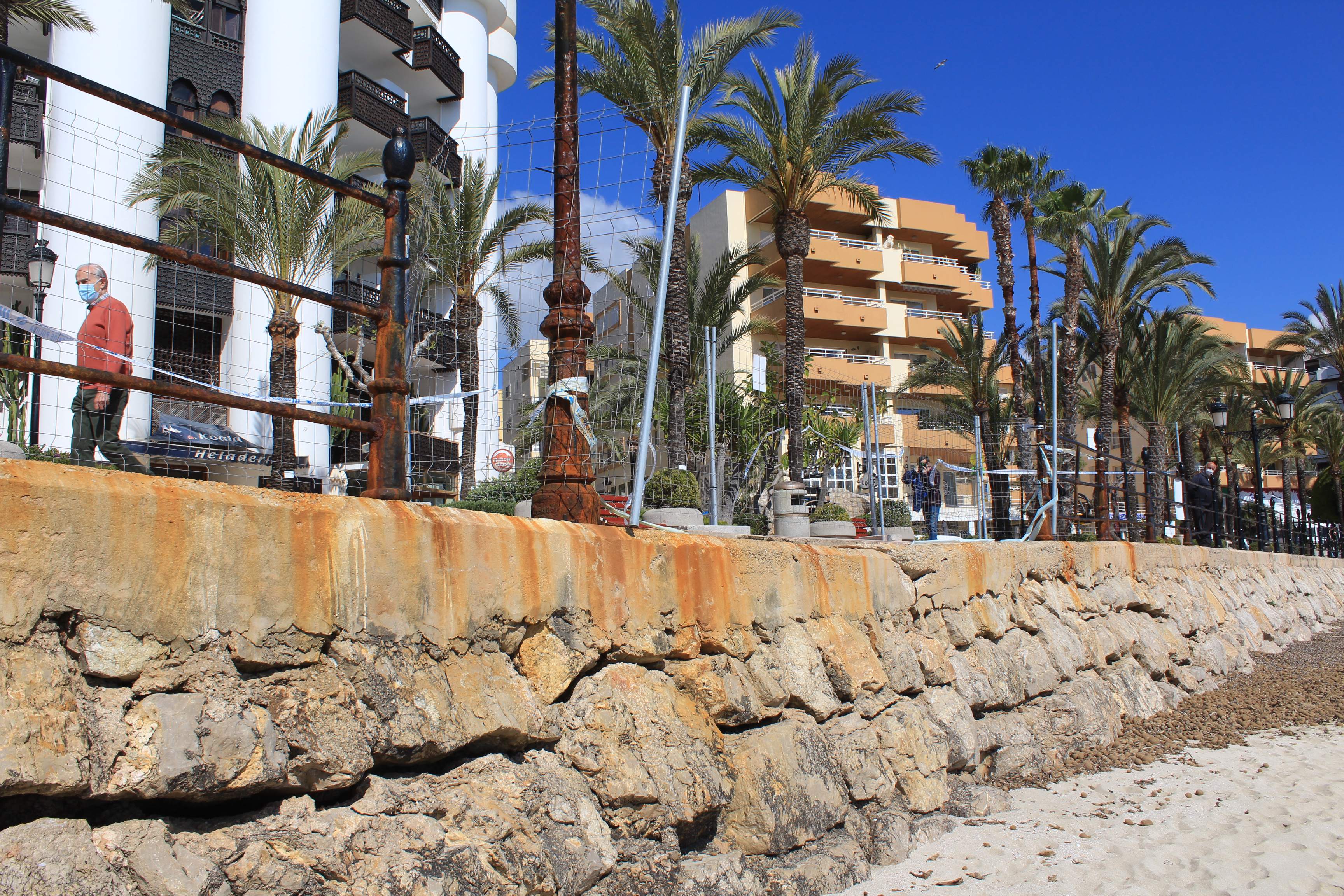Costas autoriza al Ayuntamiento de Santa Eulària a reparar la zona dañada del Paseo Marítimo Costas autoriza al Ayuntamiento de Santa Eulària a reparar la zona dañada del Paseo Marítimo