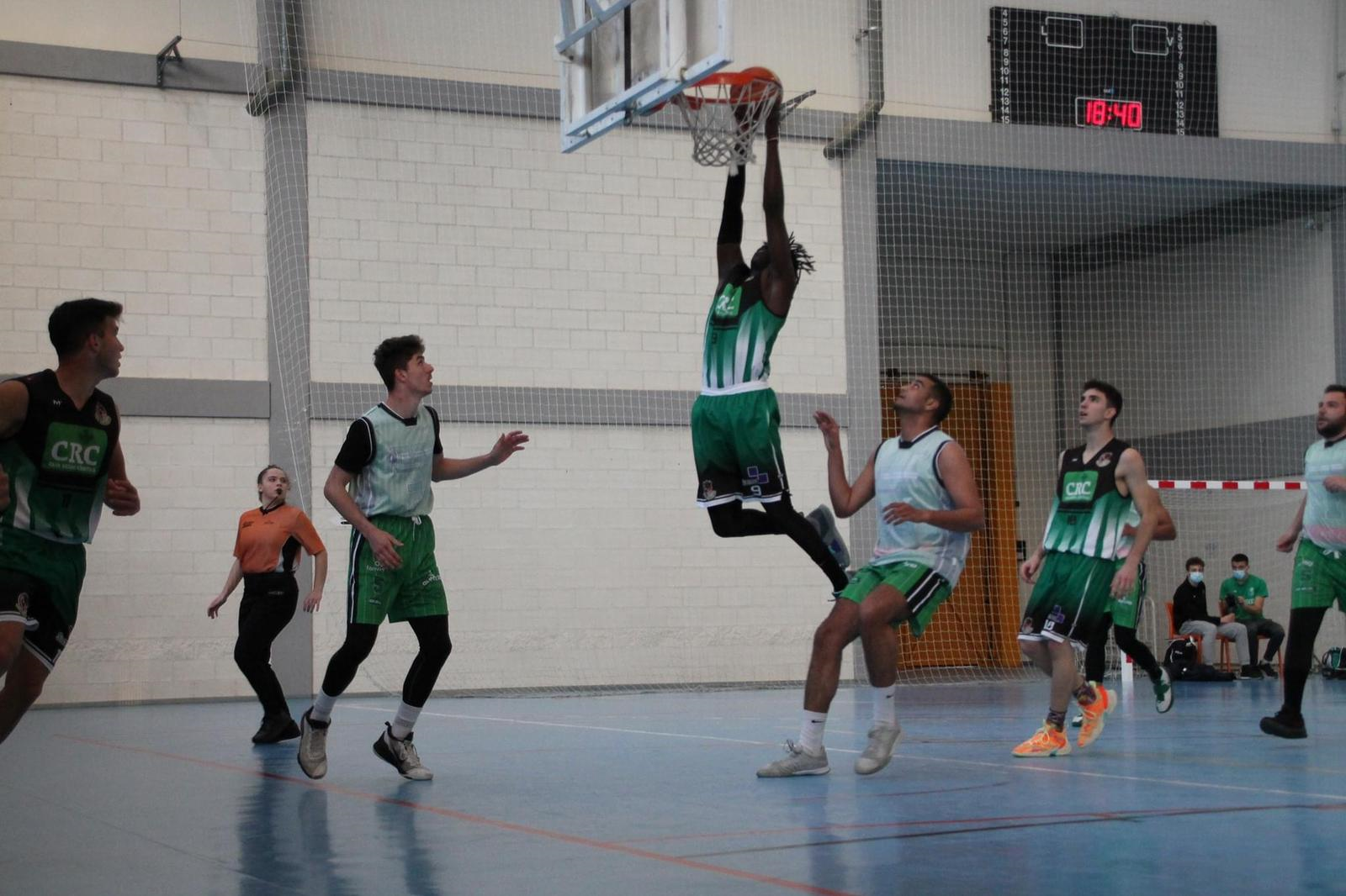 El CB Ilicitano sigue en racha; el Joventut d'Elx se reencuentra con el triunfo El CB Ilicitano sigue en racha; el Joventut d'Elx se reencuentra con el triunfo