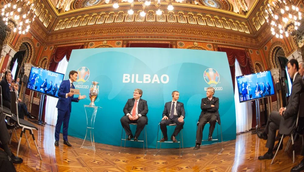 Acto de presentación de la sede de Bilbao con Angel María Villar Acto de presentación de la sede de Bilbao con Angel María Villar