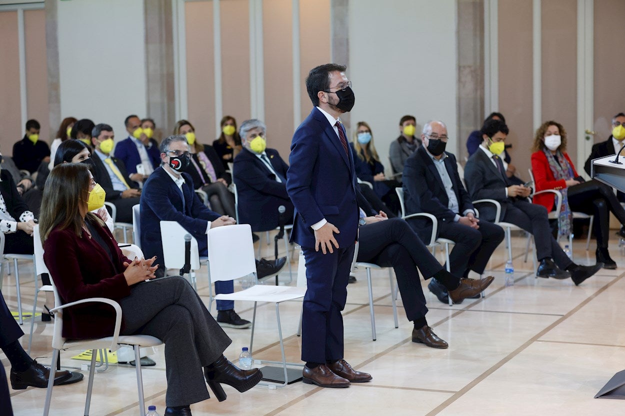 La investidura de Pere Aragonés fracasa tras la abstención de Junts per Cat La investidura de Pere Aragonés fracasa tras la abstención de Junts per Cat