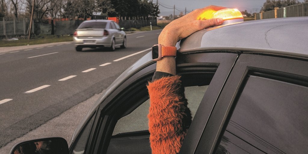 Los coches que no estarán obligados a llevar la nueva señal de emergencias de la DGT Los coches que no estarán obligados a llevar la nueva señal de emergencias de la DGT