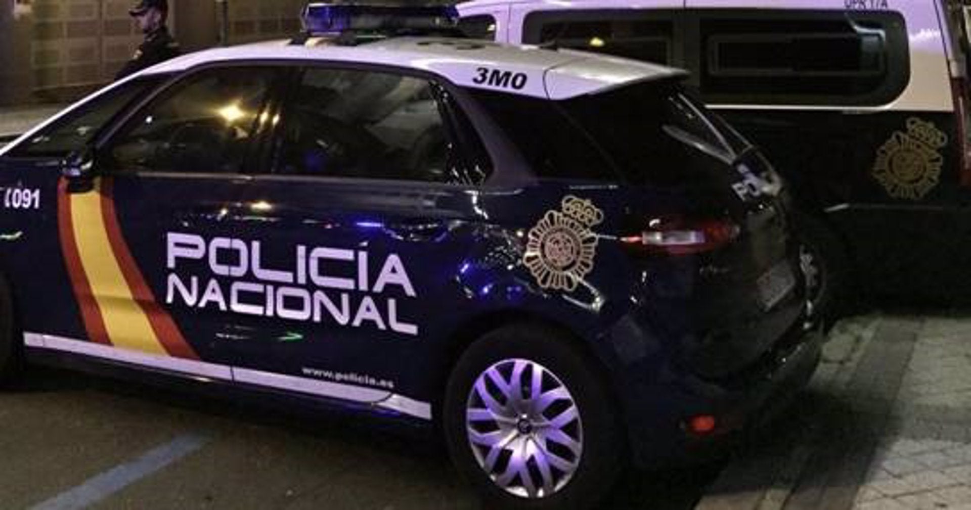 La Policía Nacional interviene en una fiesta ilegal en un bar durante el horario del “toque de queda" La Policía Nacional interviene en una fiesta ilegal en un bar durante el horario del “toque de queda"