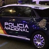 Vehículo de la Policía Nacional Vehículo de la Policía Nacional