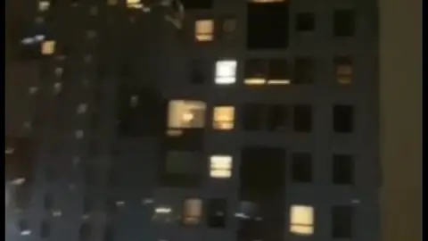 Tres detenidos por practicar 'salto base' desde una torre cercana al HUCA Tres detenidos por practicar 'salto base' desde una torre cercana al HUCA