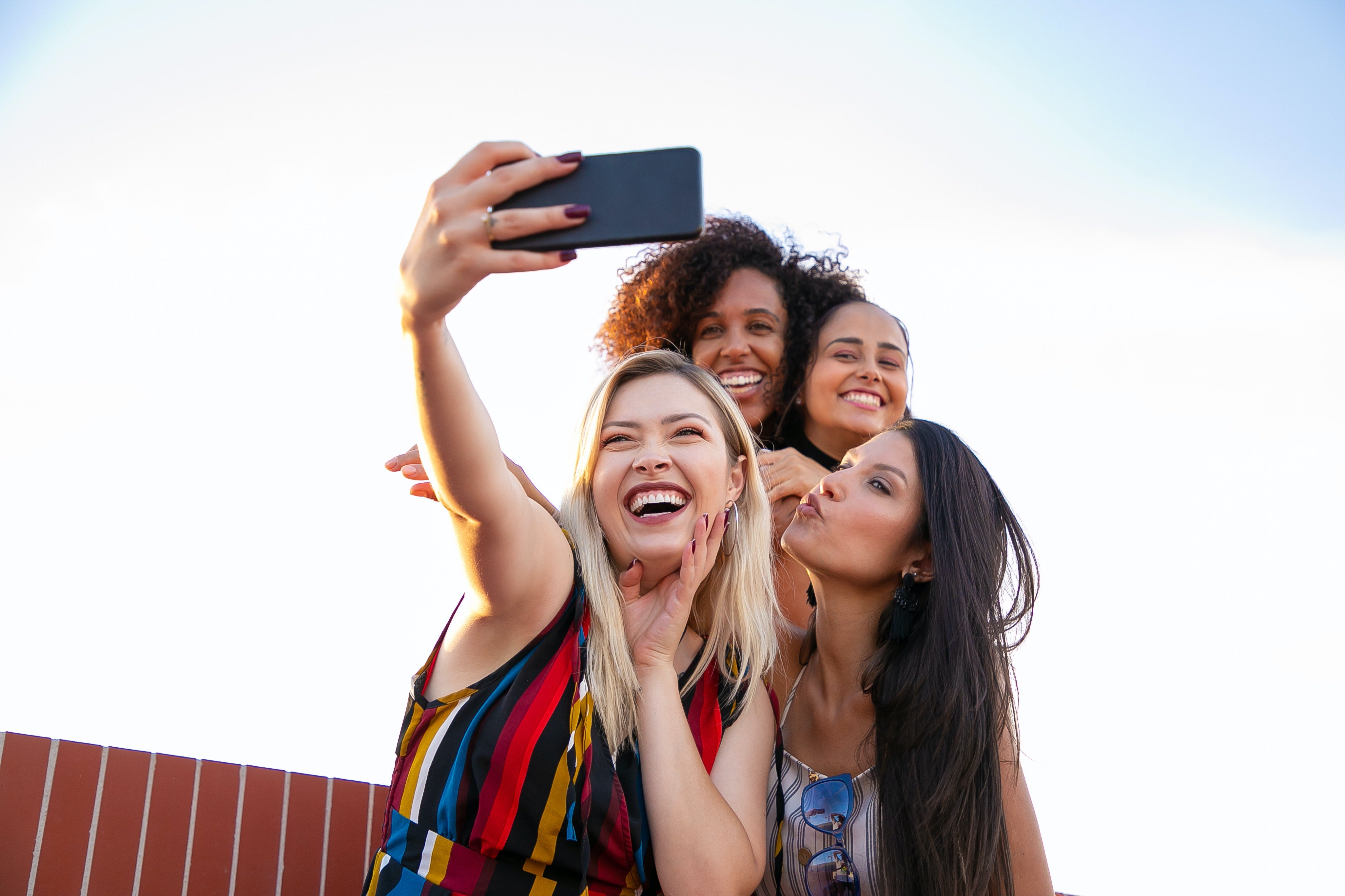 ¿ Qué tienen los jóvenes en la cabeza? ¿ Qué tienen los jóvenes en la cabeza?