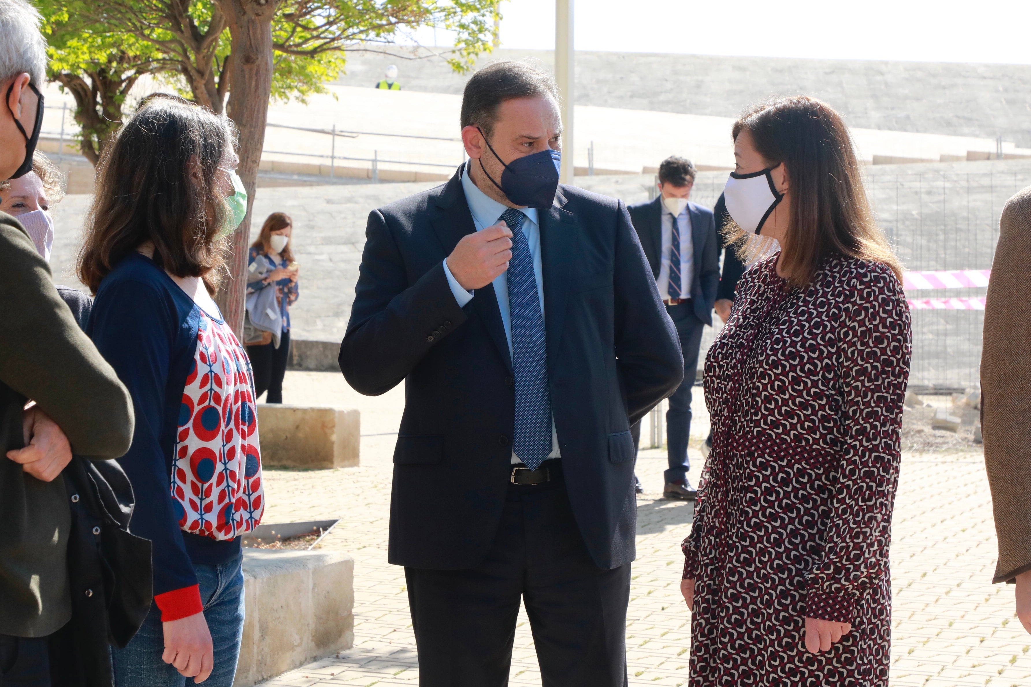 Baleares recibirá 855 millones en ayudas directas a empresas en lugar de los 1.000 millones que se anunciaron Baleares recibirá 855 millones en ayudas directas a empresas en lugar de los 1.000 millones que se anunciaron