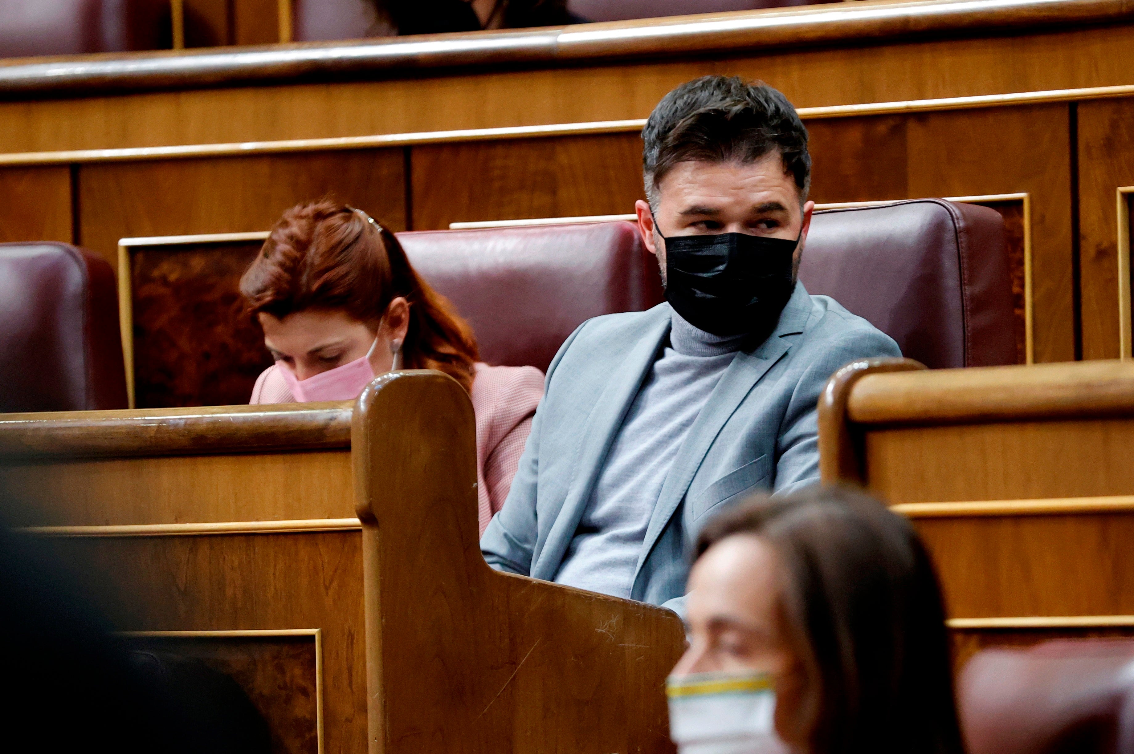 El Gobierno alcanza un acuerdo con ERC y ya tiene los votos suficientes para aprobar los Presupuestos El Gobierno alcanza un acuerdo con ERC y ya tiene los votos suficientes para aprobar los Presupuestos
