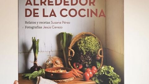 &quot;Alrededor de la cocina&quot; , el último libro de Webos Fritos