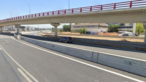 Paso elevado de la M300 en Alcal&aacute; de Henares