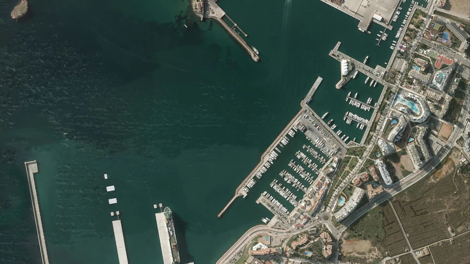 Autoridad Portuaria inicia el estudio ambiental estratégico del Plan Especial del Puerto de Ibiza
