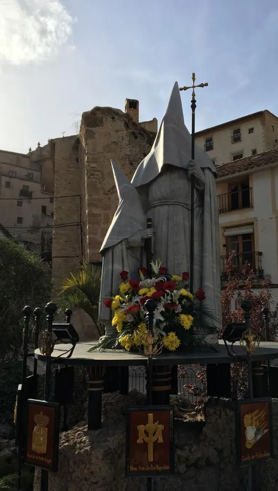 Monumento homenaje a la Semana Santa en Chinchilla