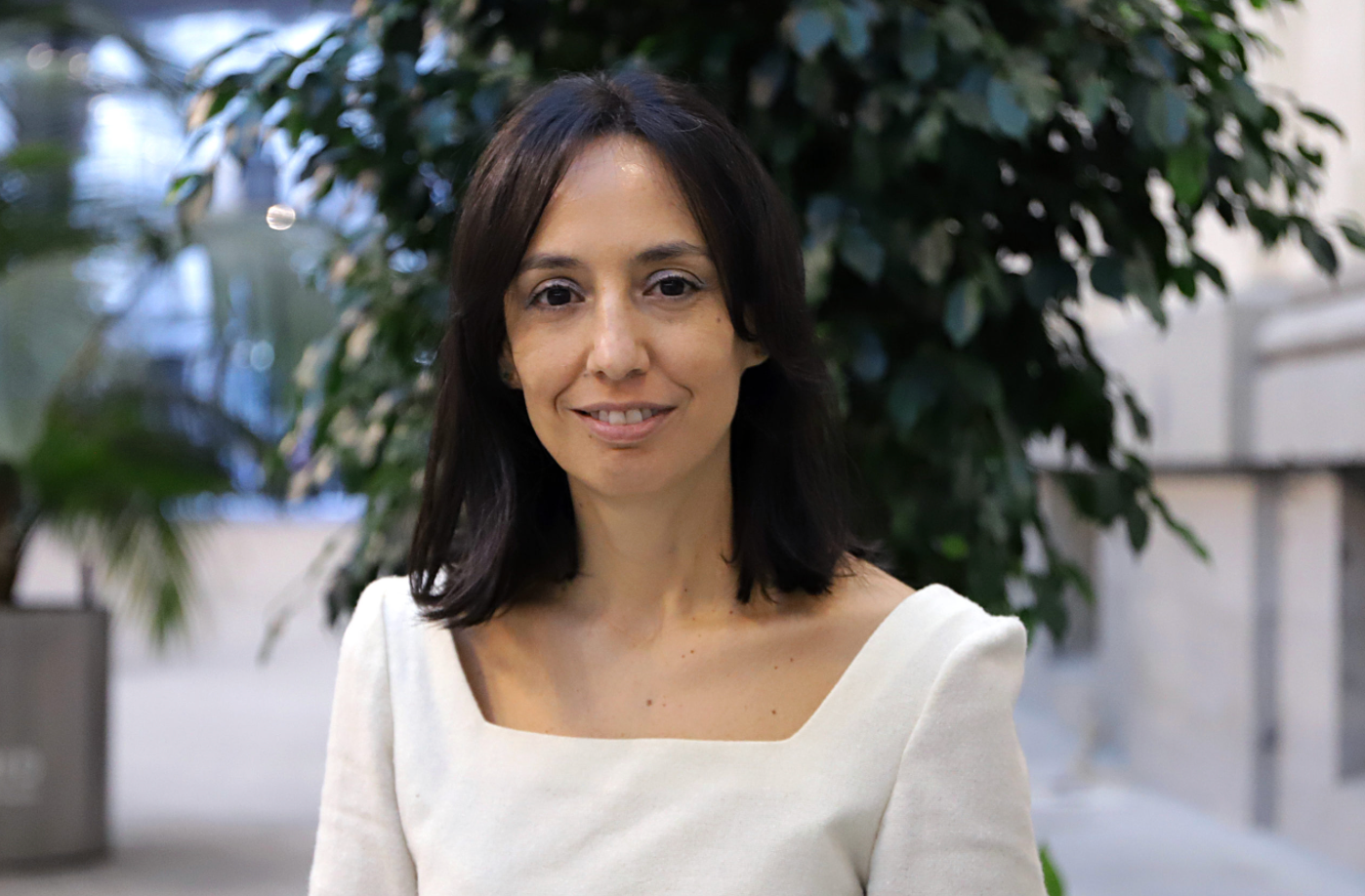 La delegada del Gobierno en Madrid acusa a Ayuso por los botellones: "Es culpa de sembrar falsos mensajes de libertad" La delegada del Gobierno en Madrid acusa a Ayuso por los botellones: "Es culpa de sembrar falsos mensajes de libertad"