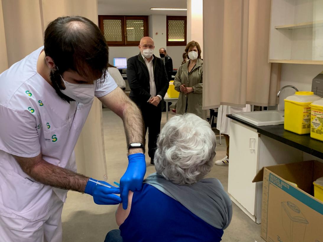 Castilla-La Mancha llegará mañana al medio millón de dosis inyectadas Castilla-La Mancha llegará mañana al medio millón de dosis inyectadas