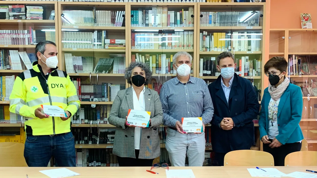El IES García Téllez de Cáceres presenta un proyecto sobre innovación educativa basado en el Año Jubilar Compostelano