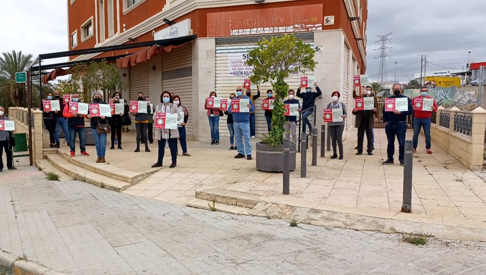 UGT y CCOO defienden sus movilizaciones "para que de verdad nadie se quede atrás" UGT y CCOO defienden sus movilizaciones "para que de verdad nadie se quede atrás"