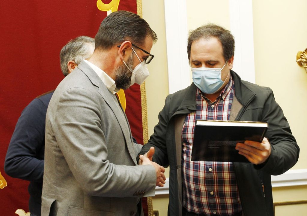 Santi Rey: "Tendremos que aumentar el presupuesto en 200.000 € y estamos cerca de renovar patrocinio con Baxi" Santi Rey: "Tendremos que aumentar el presupuesto en 200.000 € y estamos cerca de renovar patrocinio con Baxi"